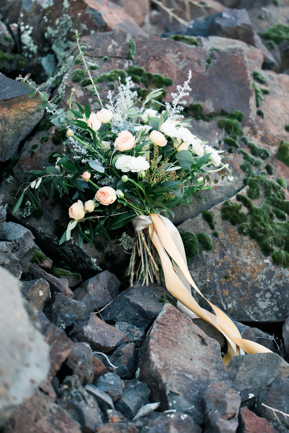 how-to-get-married-outdoors