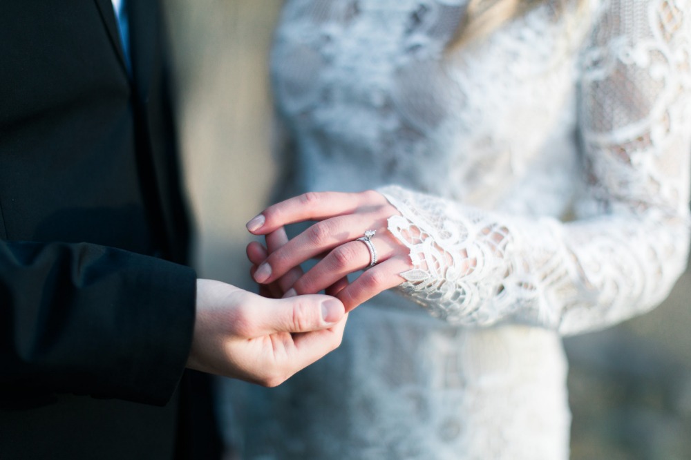 how-to-get-married-outdoors