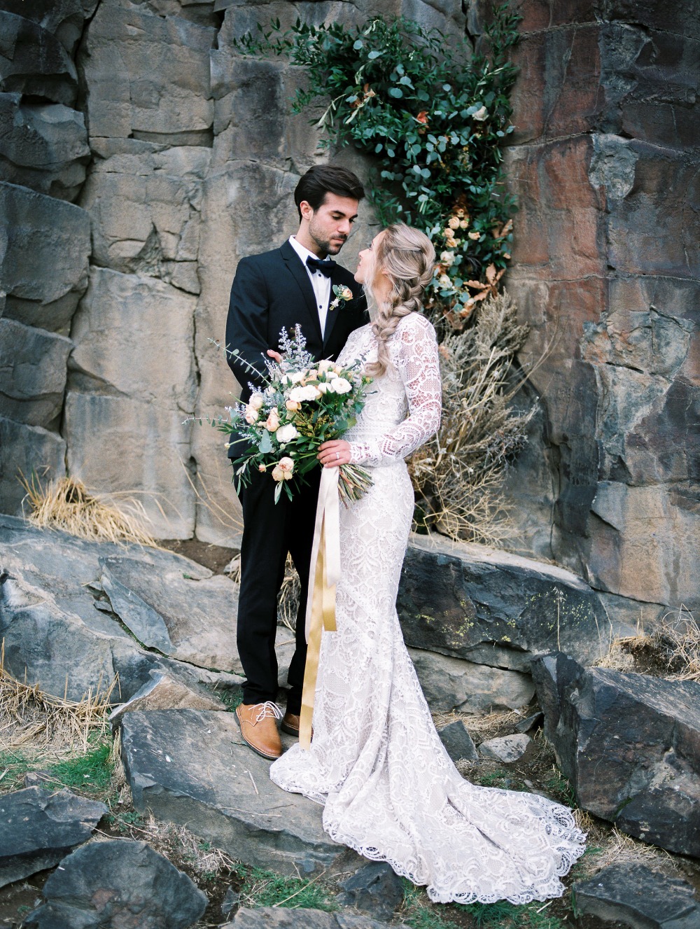 how-to-get-married-outdoors