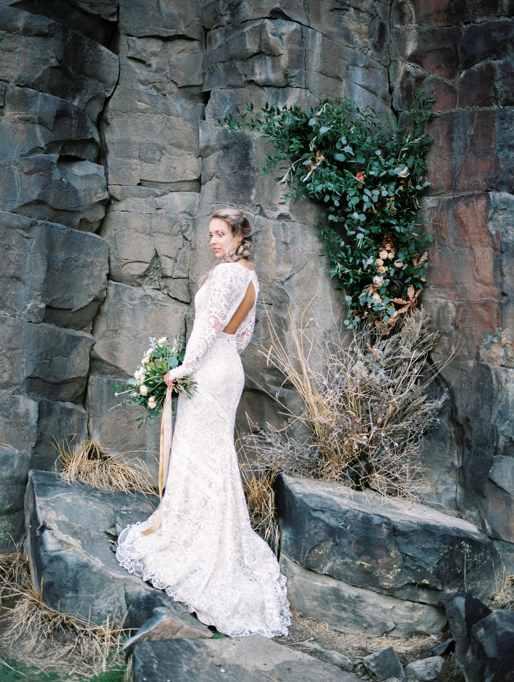 how-to-get-married-outdoors
