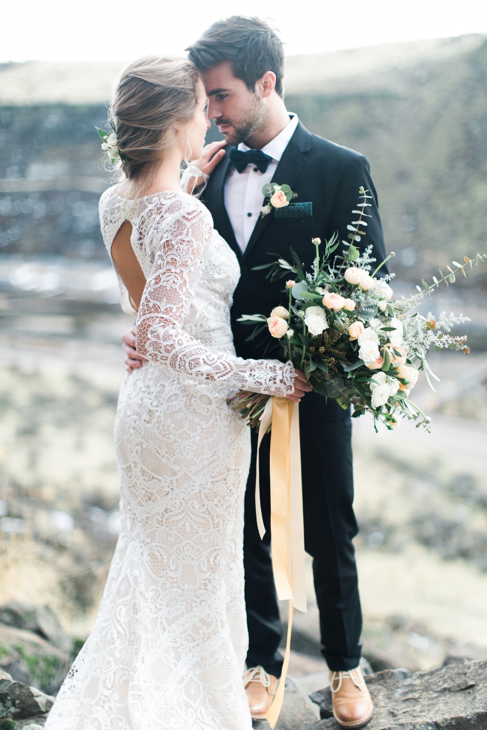 how-to-get-married-outdoors