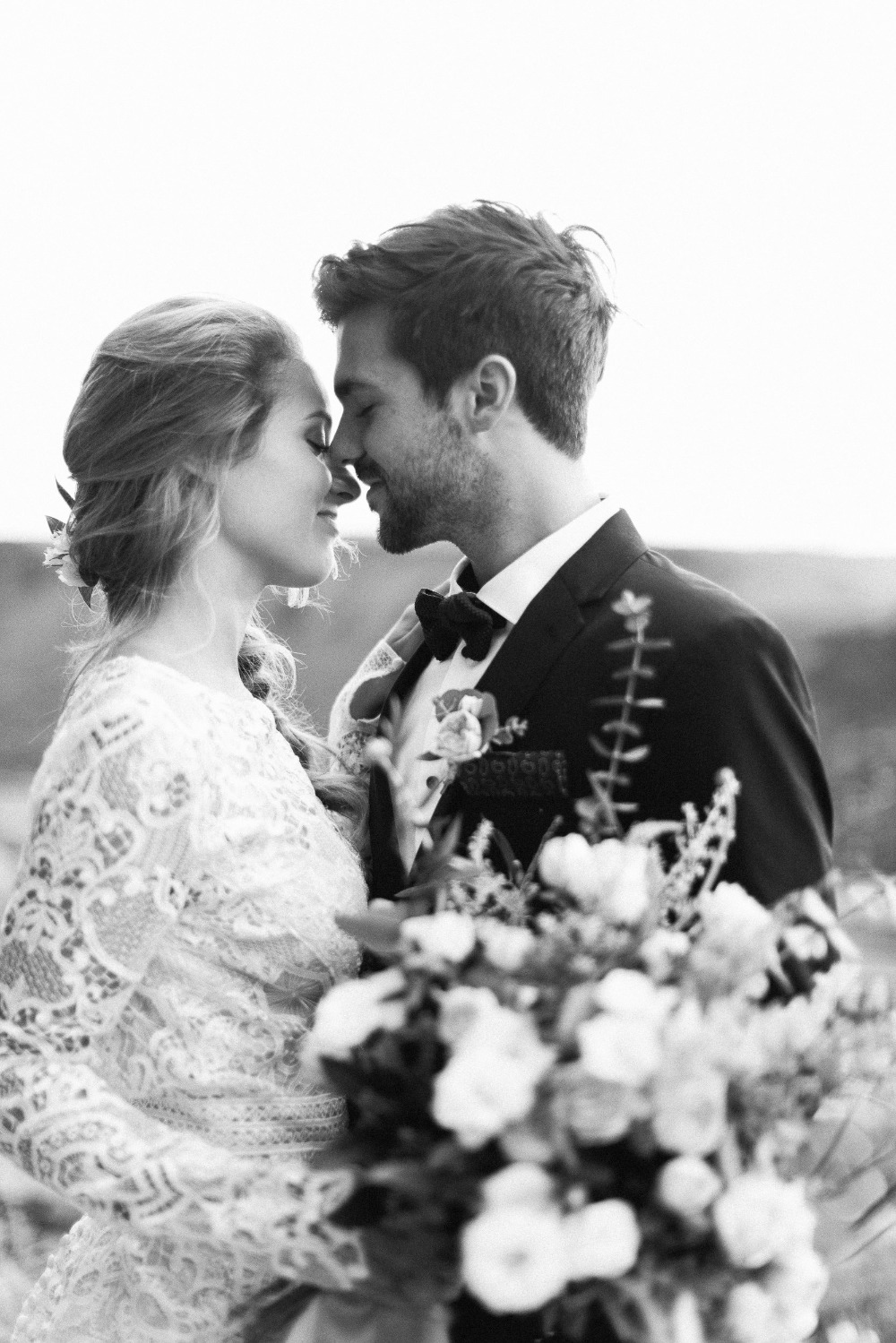 how-to-get-married-outdoors
