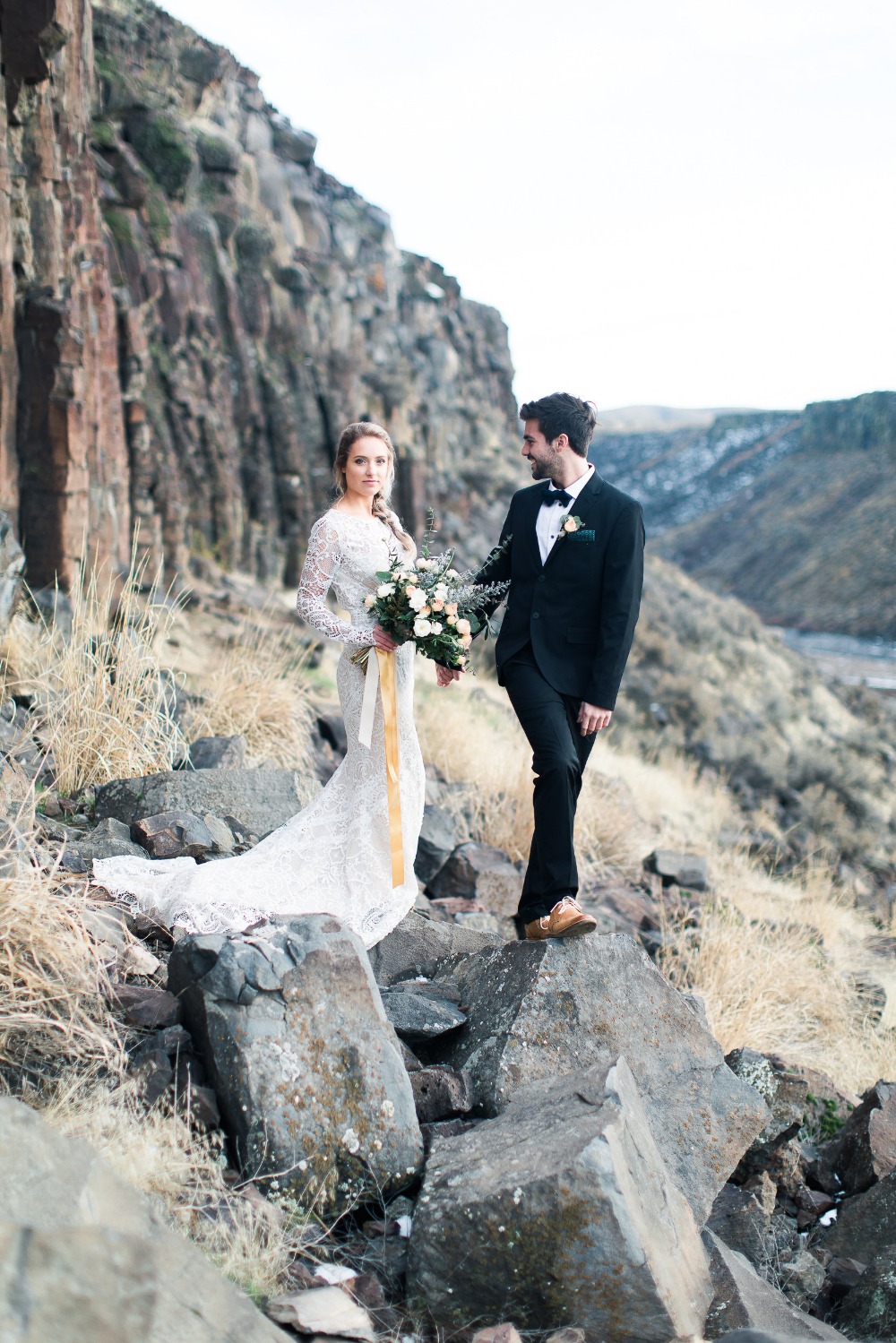 how-to-get-married-outdoors