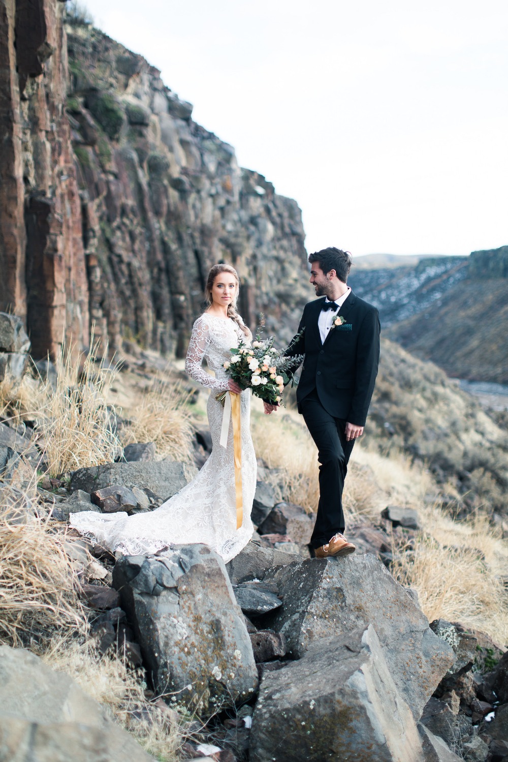 how-to-get-married-outdoors