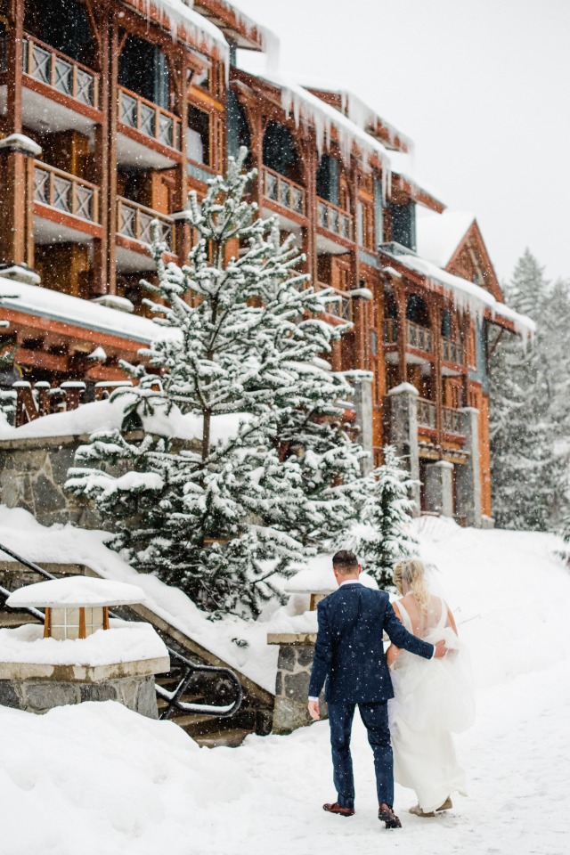 Beautiful winter wedding in Canada