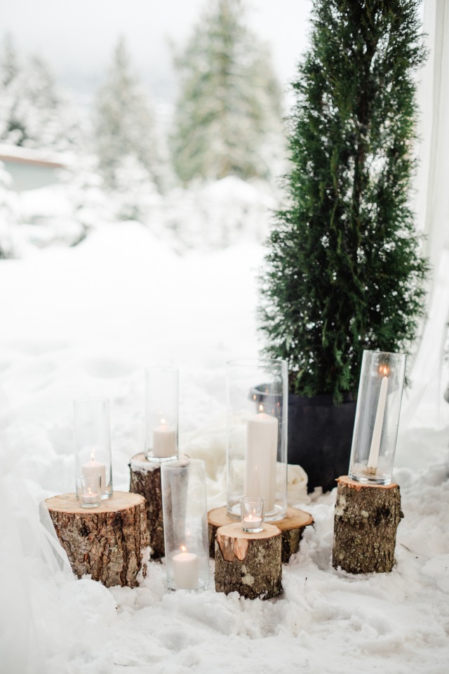 Woodsy decor for a winter wedding in Canada