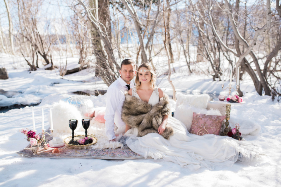 creekside winter wedding picnic ideas