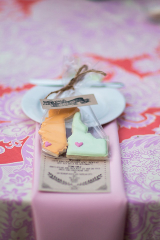 State cookie wedding favors