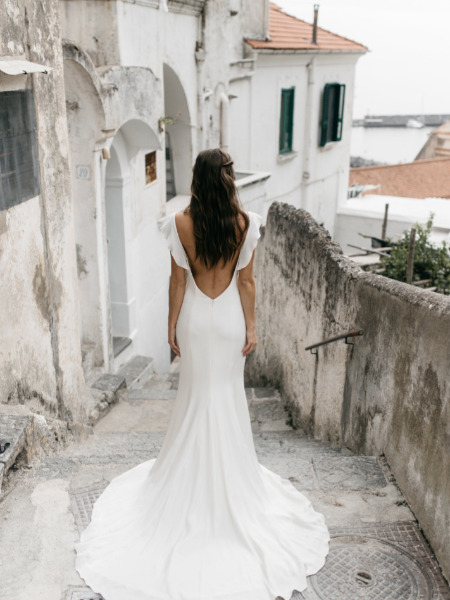 Sexy Wedding Dresses from Tara Lauren