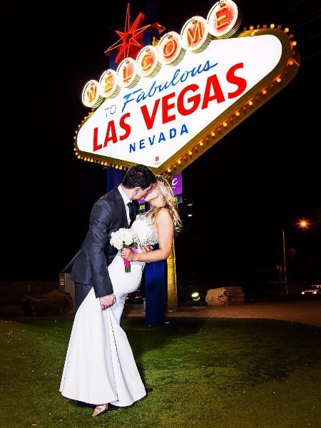 This Is How To Get Married In Vegas