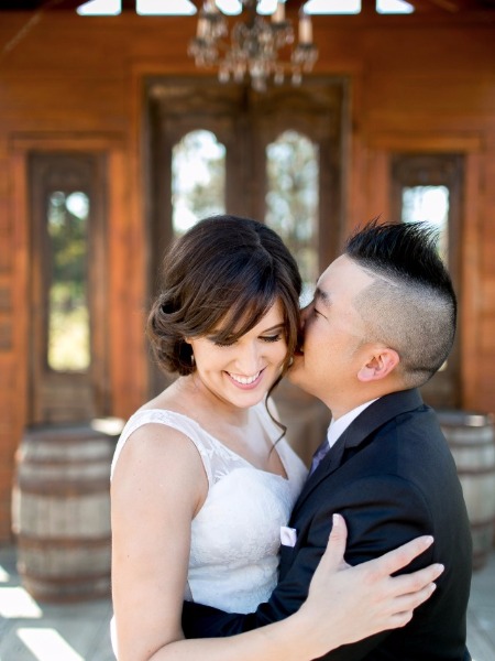 Twinkle Lights Galore At This Rustic Chic Wedding At The Berry Barn