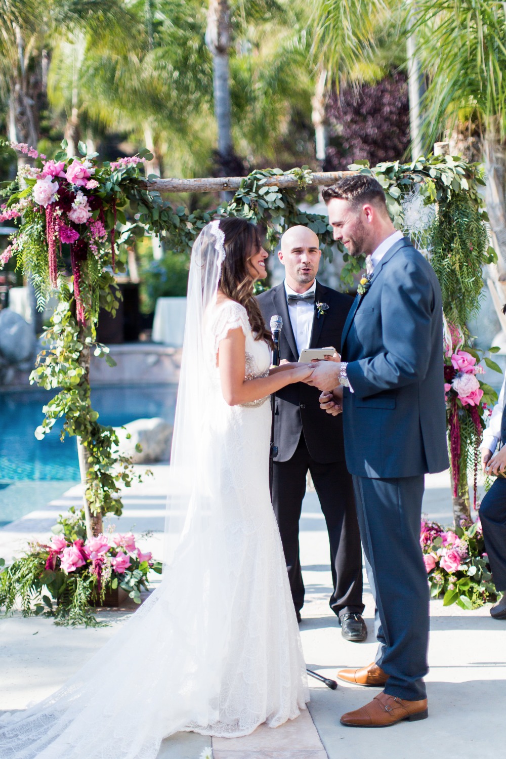 The sweetest outdoor reception