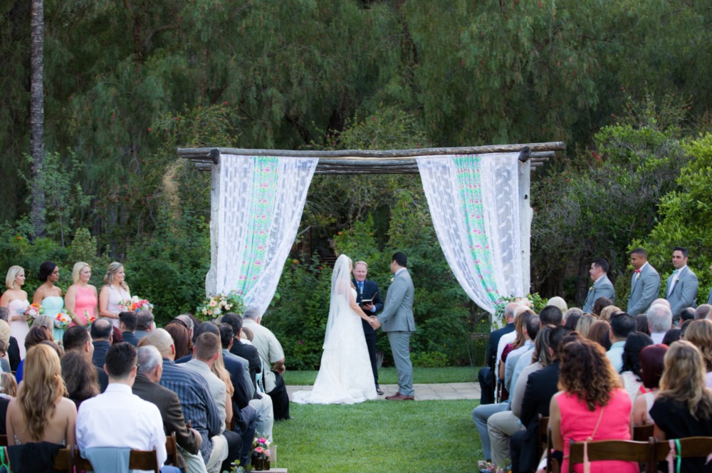 wedding-submission-from-when-pigs-fly
