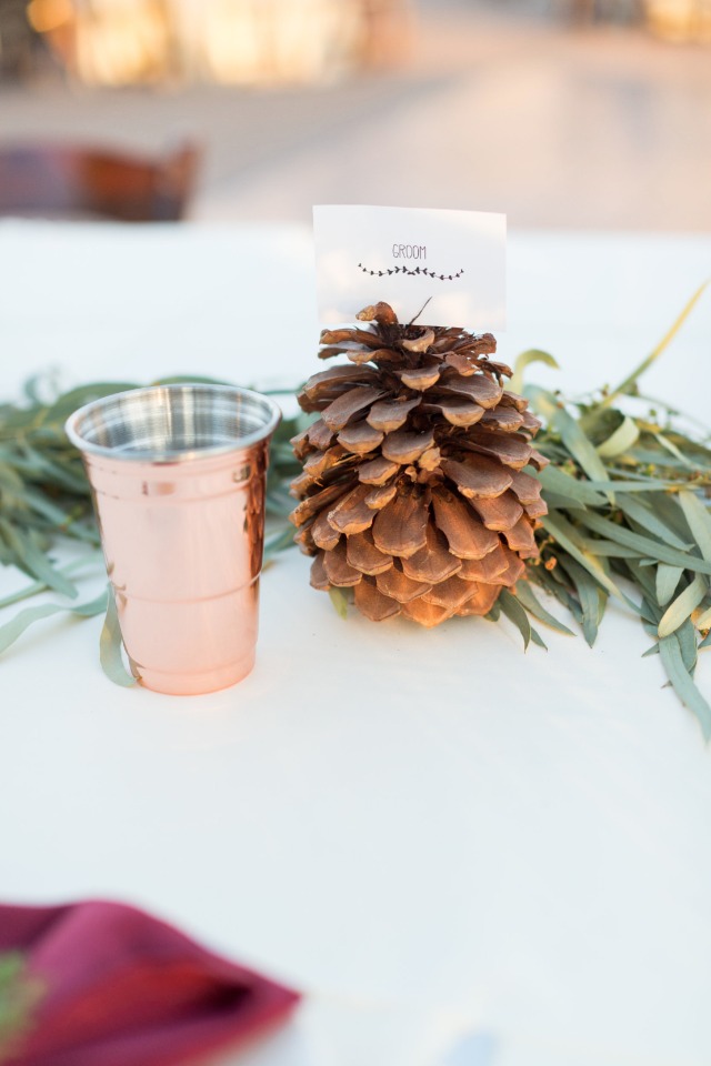 pine cone place card holder and rose gold Solo cup