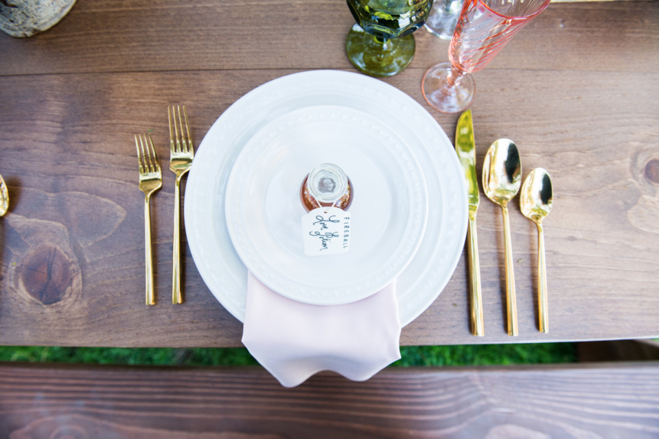 simple and sweet wedding place setting
