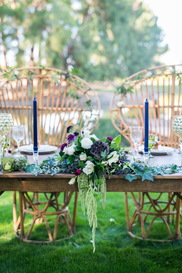 beautiul wedding sweetheart table