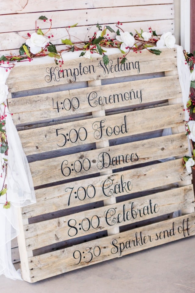 Wood pallet wedding sign
