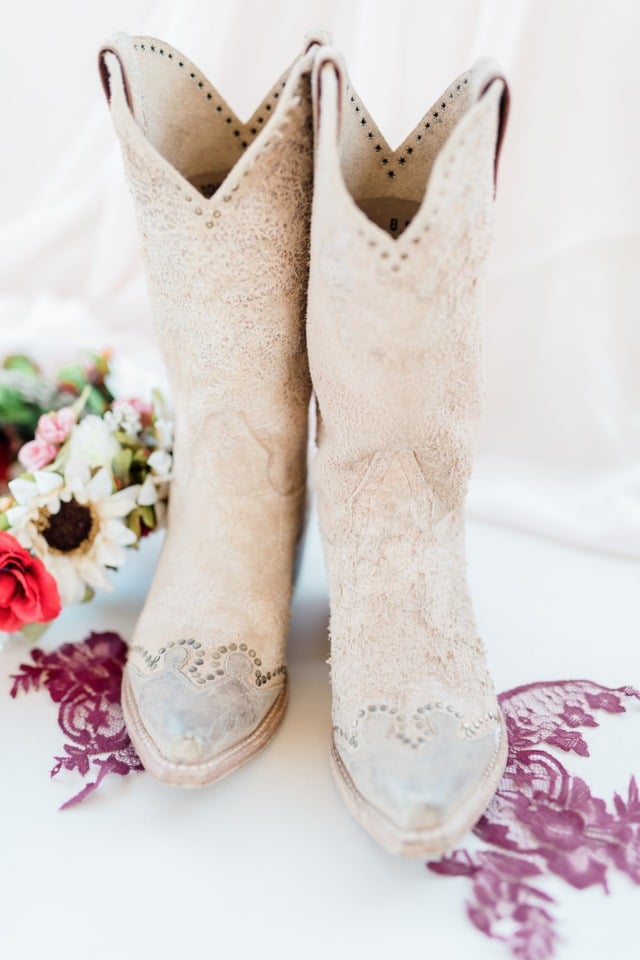 Bridal cowgirl boots