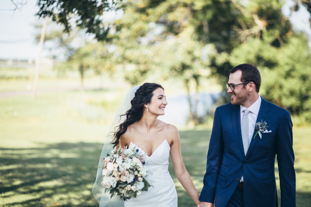 dusty-purple-rustic-chic-wedding-at