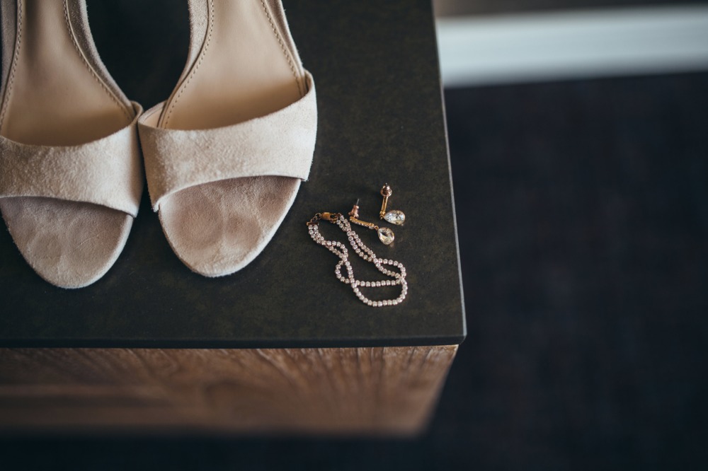 dusty-purple-rustic-chic-wedding-at