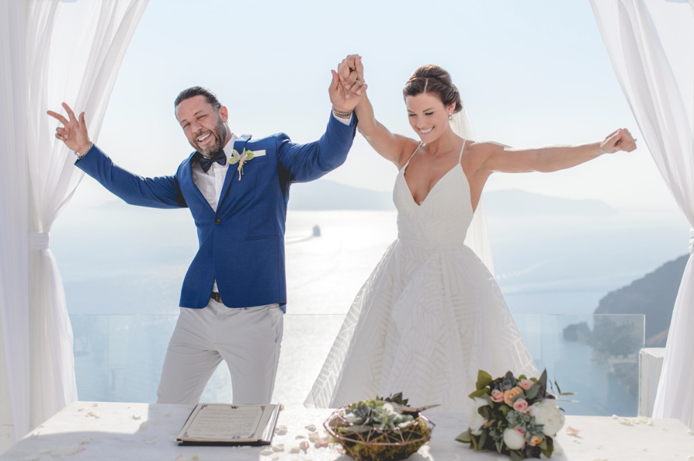 get-hitched-in-santorini-greece-and