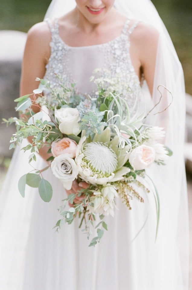 monochromatic wedding bouquet