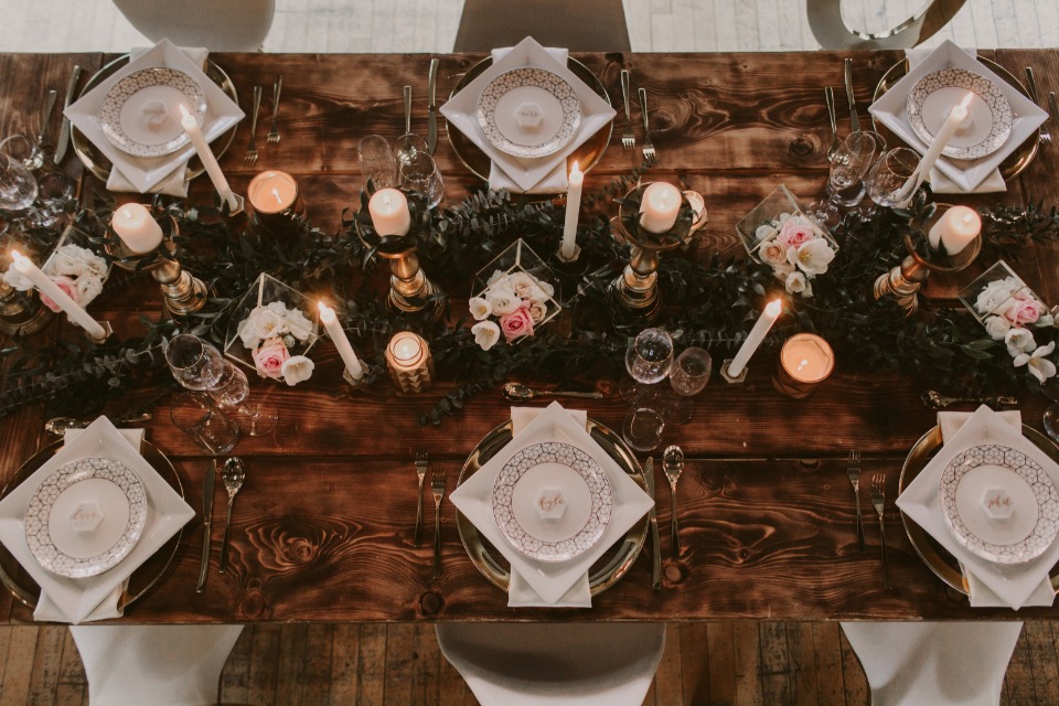 modern wedding table decor