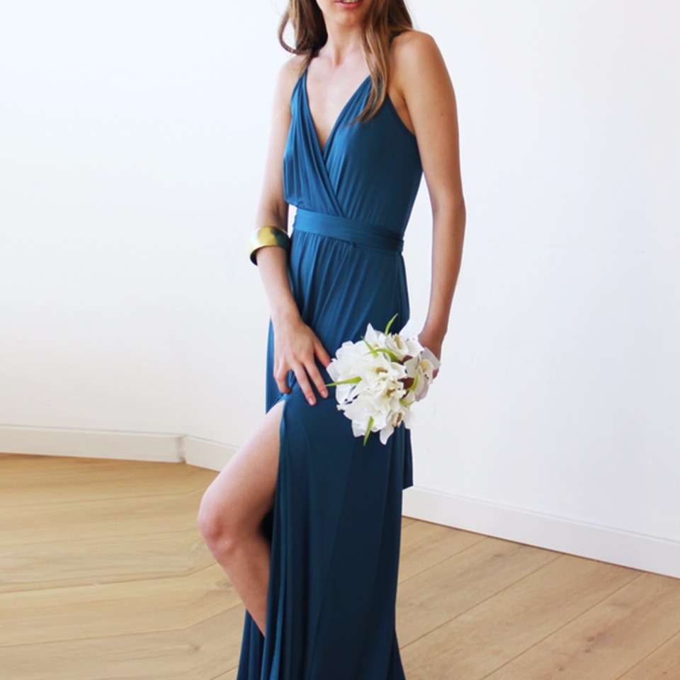 Sea blue bridesmaid dress #wcstyleandpose