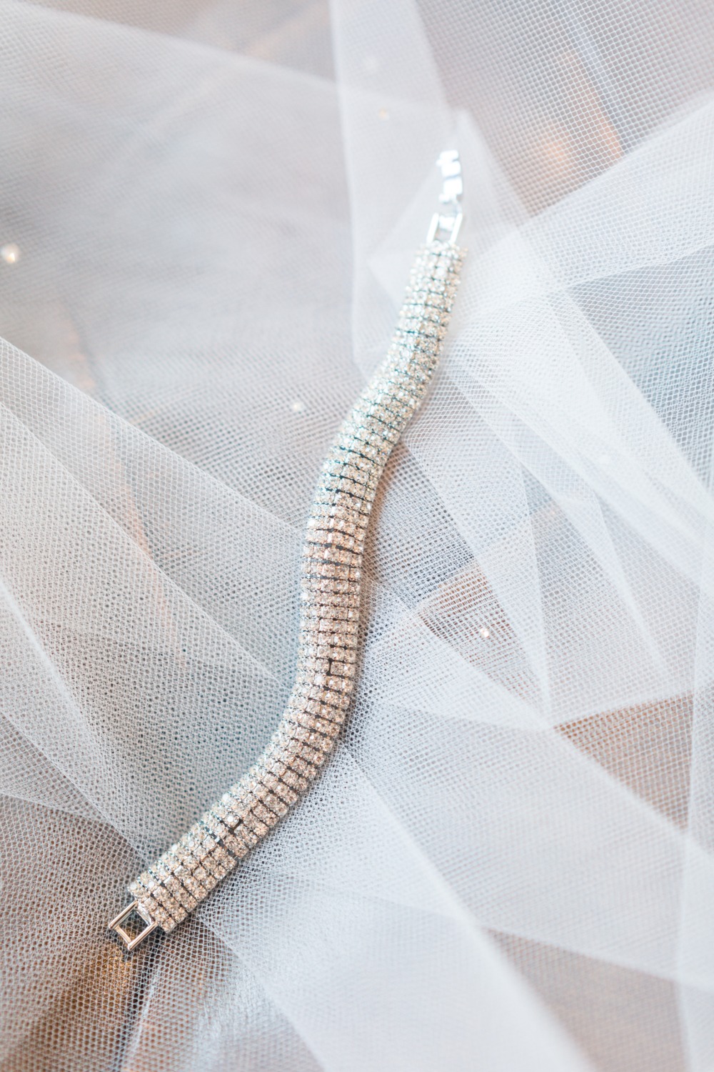 silver-and-gold-classically-romantic