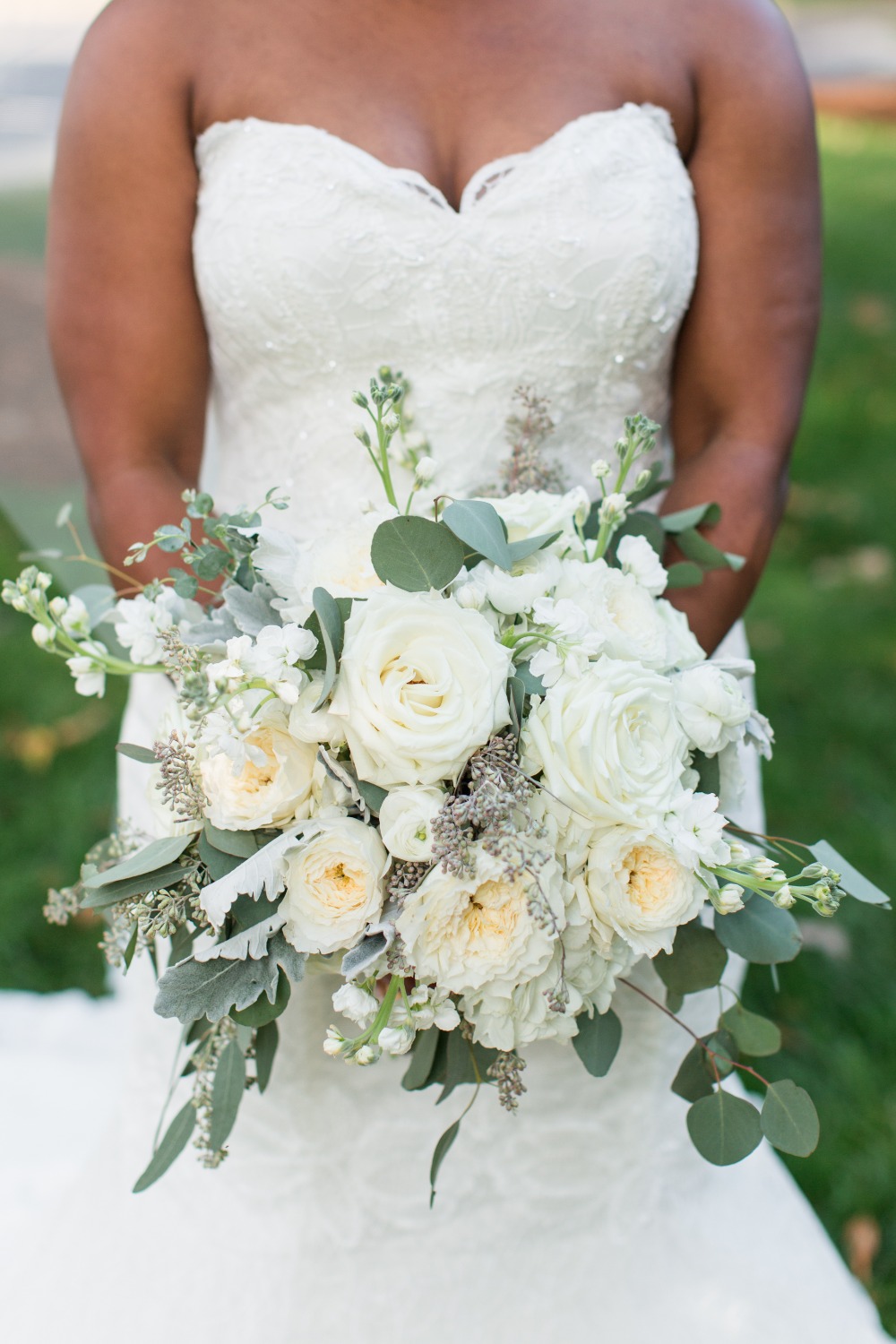 silver-and-gold-classically-romantic