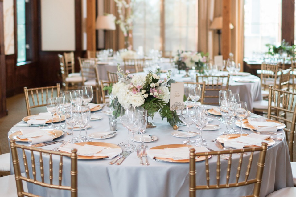 gold and silver wedding table decor