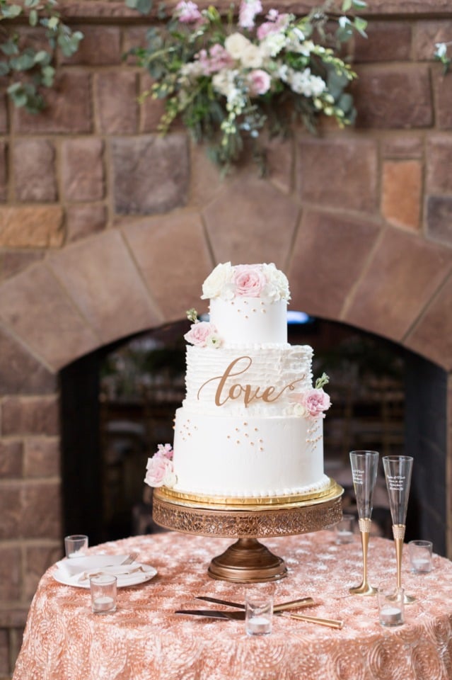 cute love wedding cake