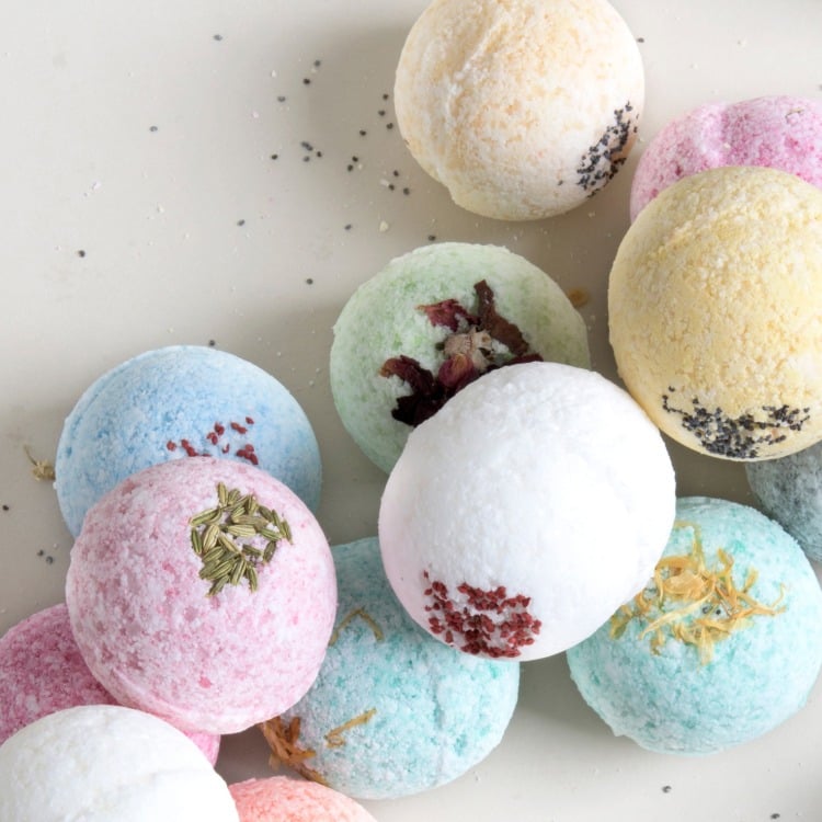 Treat Yourself & Your Besties to All Natural Bath Bombs From Lizush!