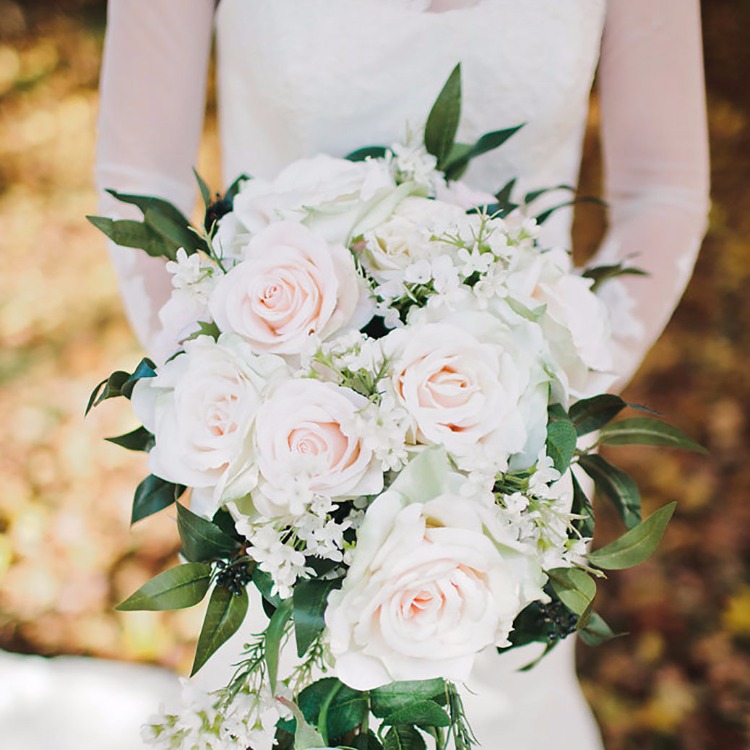 Wedding Flowers Of Your Dreams by Holly's Wedding Flowers