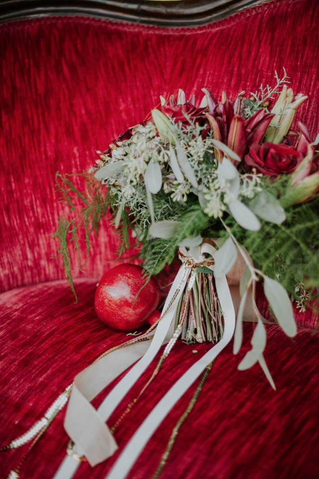 Pretty bouquet and ribbons