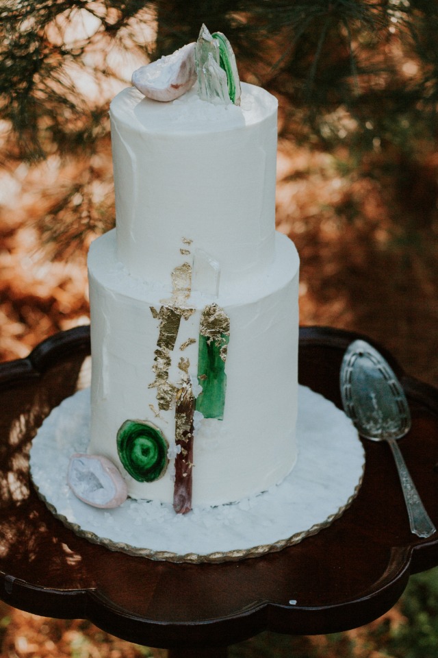 Unique geode cake