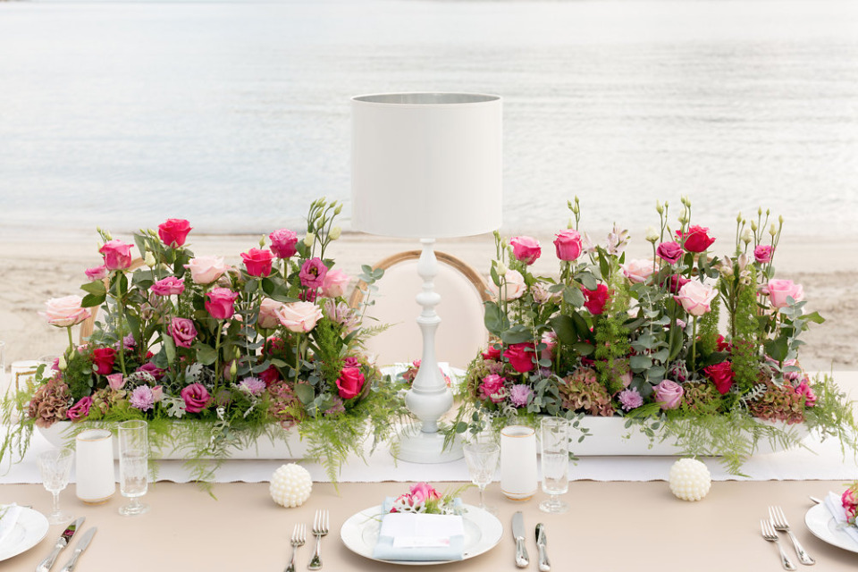 mixed pink rose wedding centerpieces