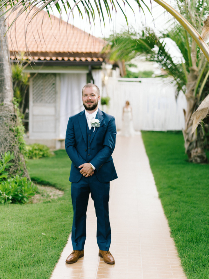 wedding first look in Punta Cana