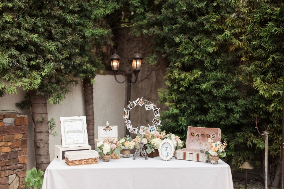 Cute welcome table