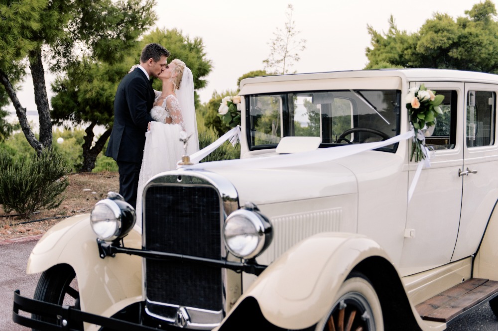 classic-romance-wedding-with-all-the