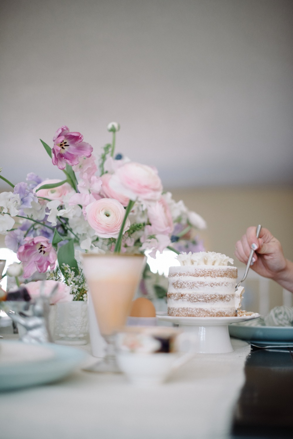 dainty-pastel-easter-brunch-ideas