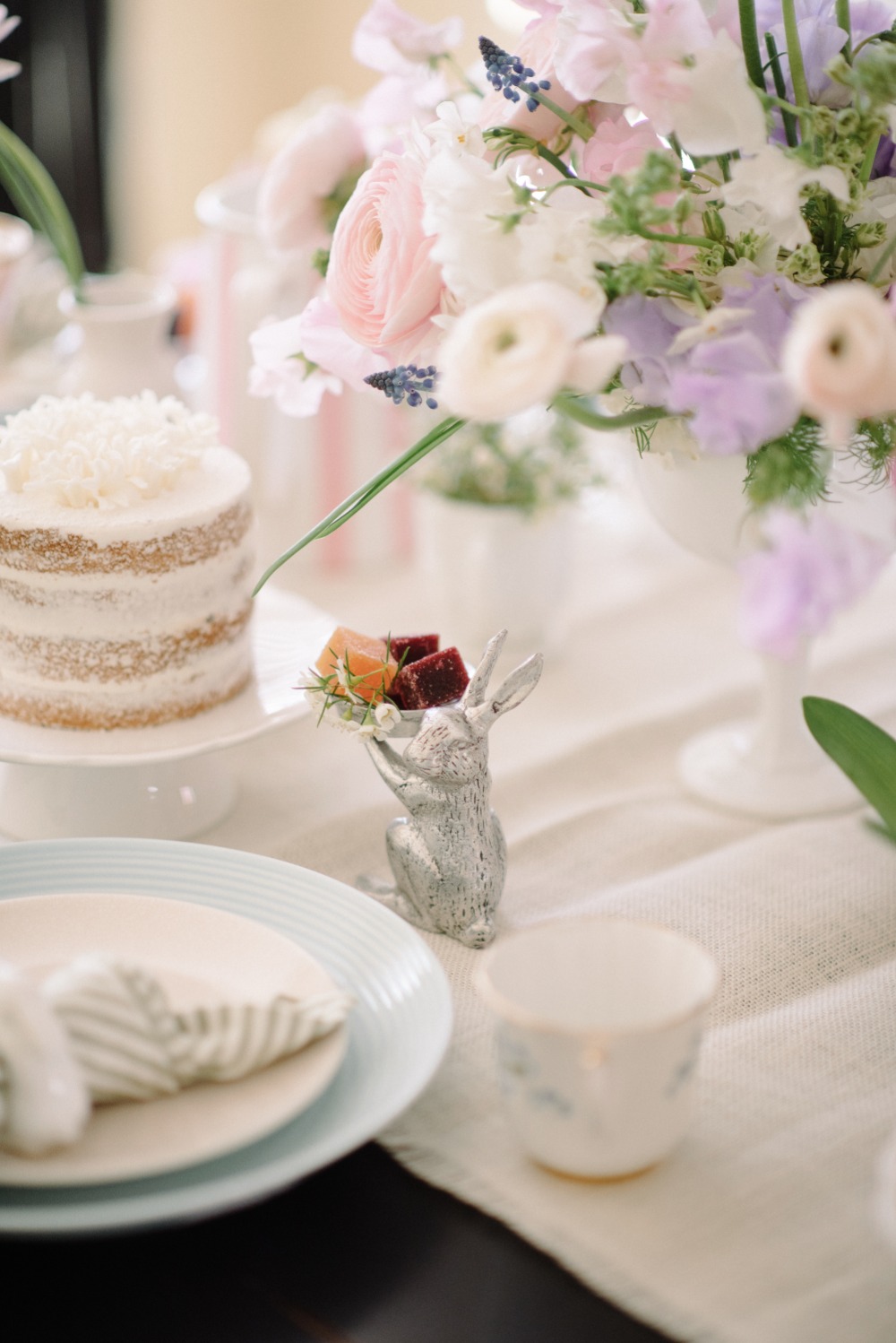 dainty-pastel-easter-brunch-ideas