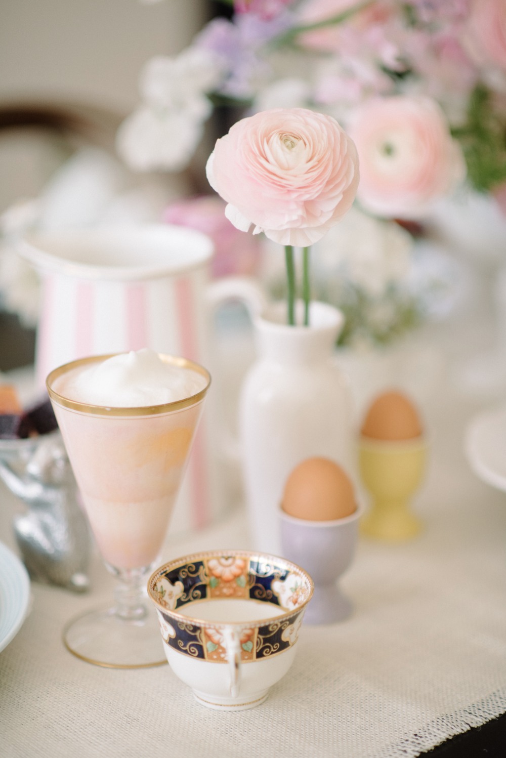 dainty-pastel-easter-brunch-ideas