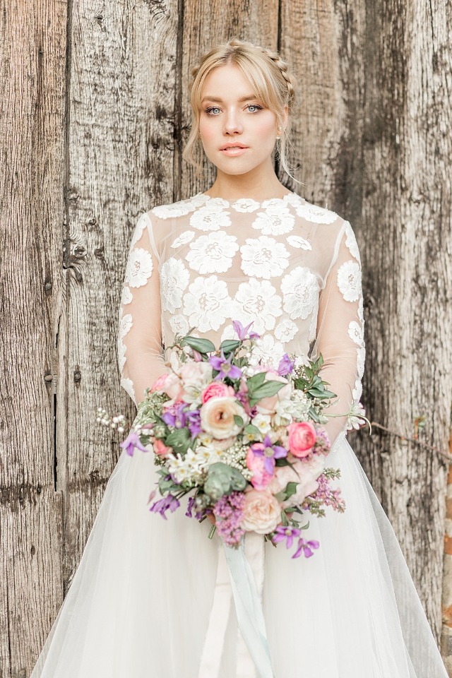 Picture perfect bridal look for spring
