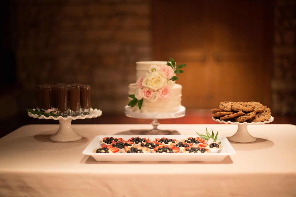 cake and cookie table