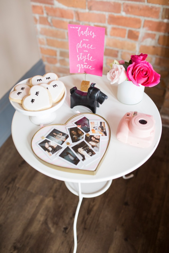 photo guestbook and cookie table