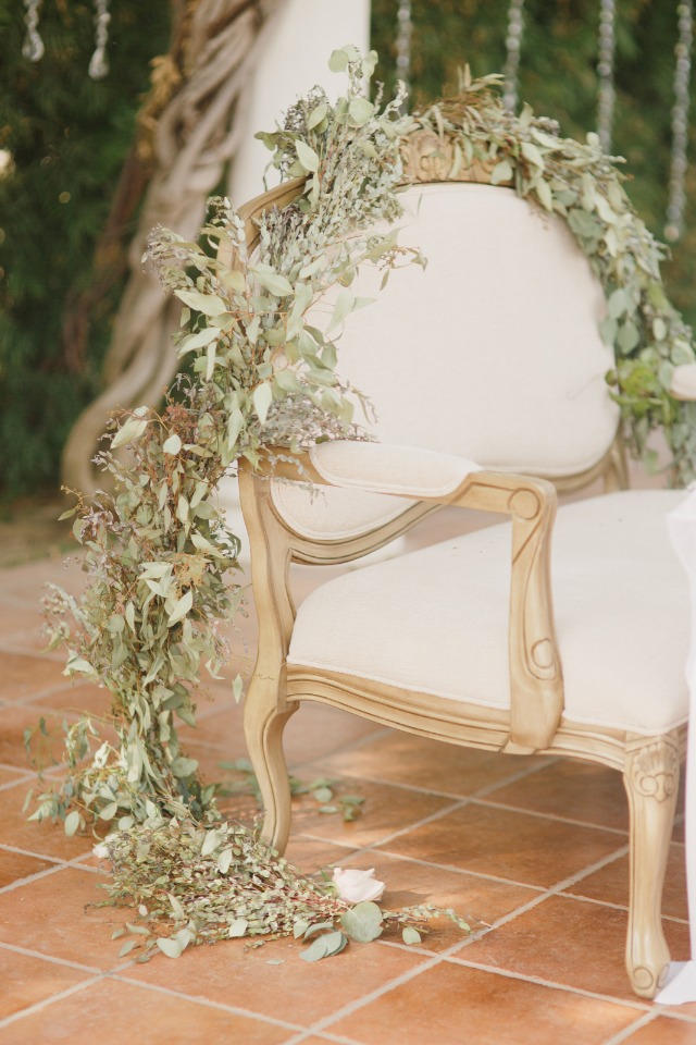 Chair garland for the sweetheart table