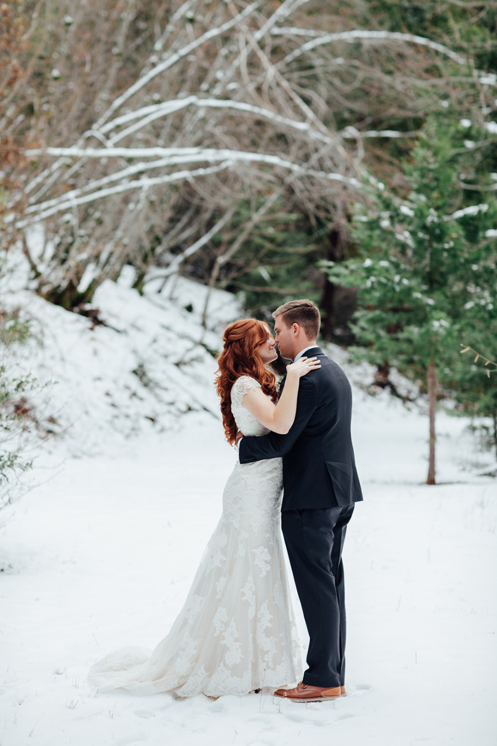 fun in the snow on your wedding day