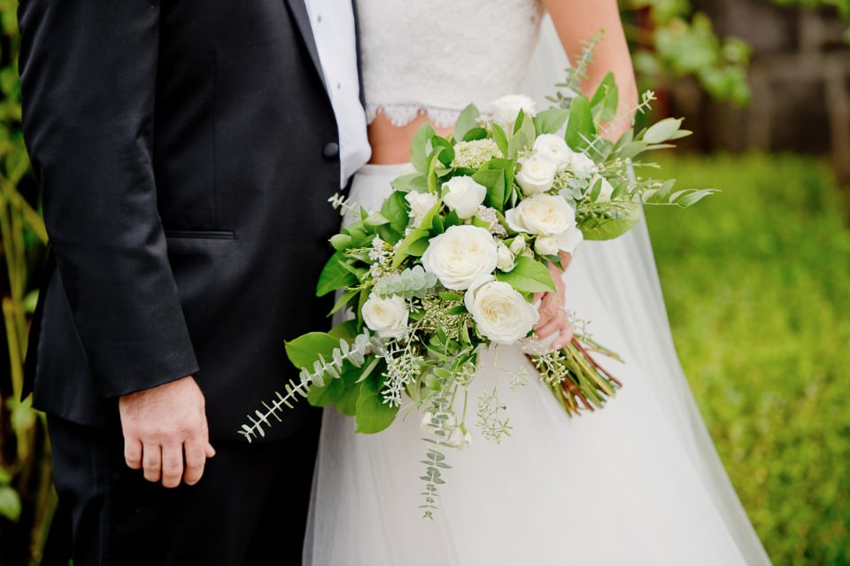 green and white wedding bouquet