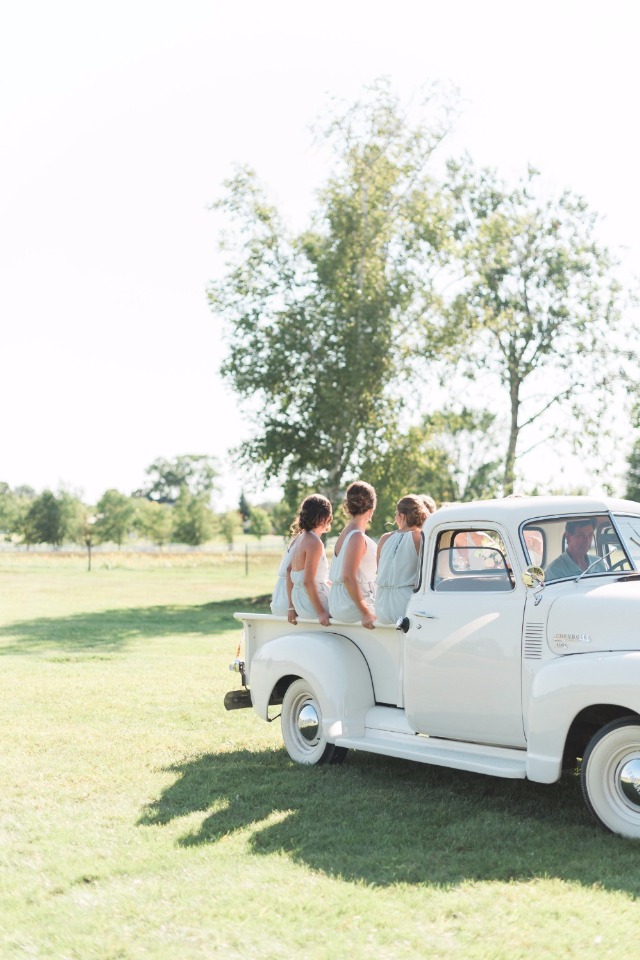 Get a classic truck for your bridesmaids and it's even the perfect color!